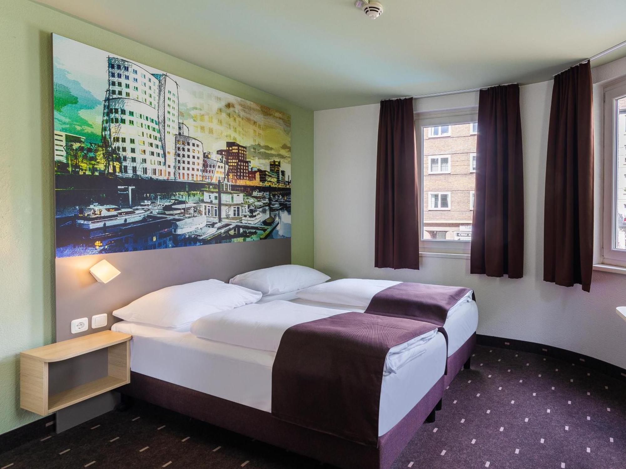 B&B Hotel Duesseldorf City-Sued Екстериор снимка